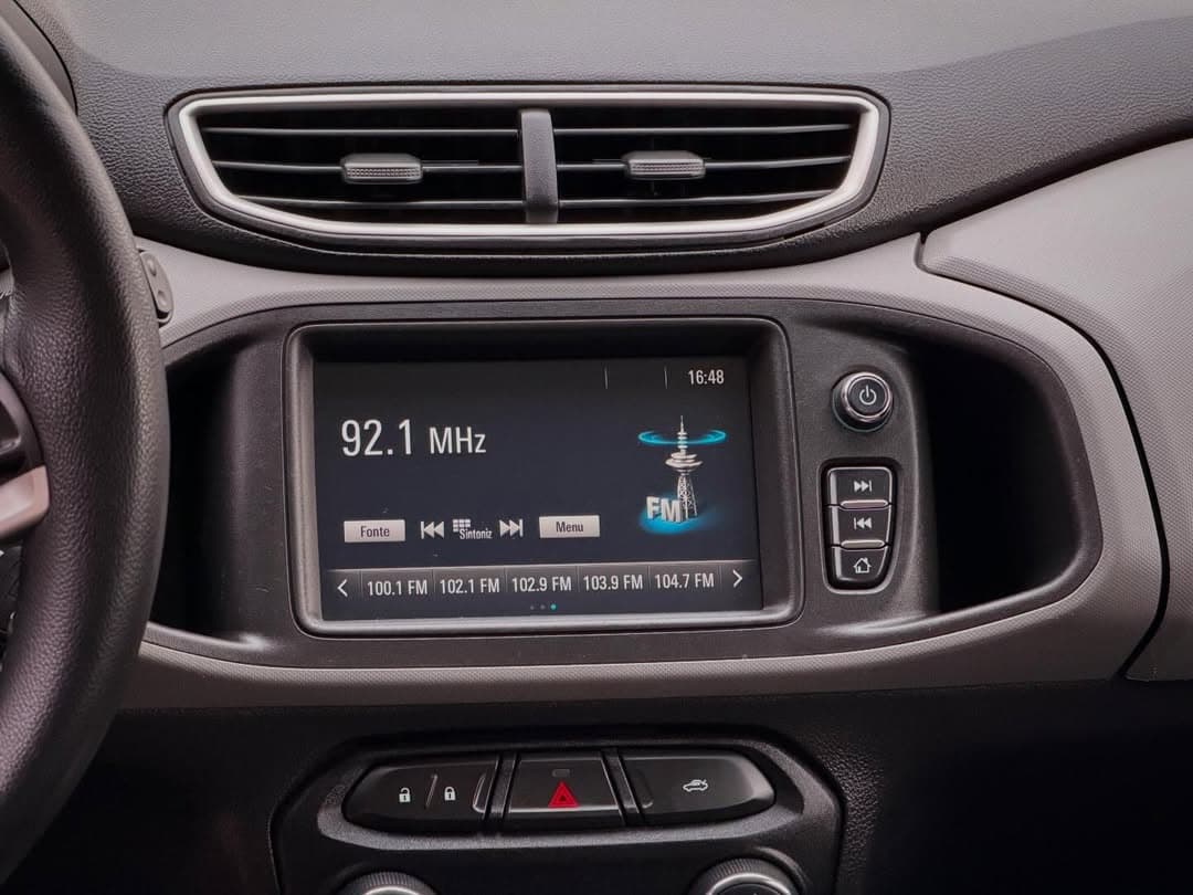 Chevrolet Onix - Miniatura 7