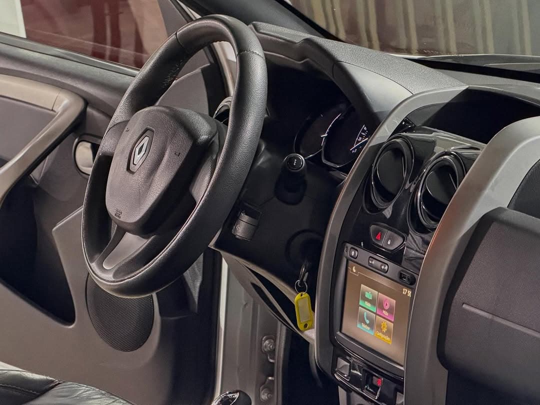 Renault Oroch - Miniatura 12